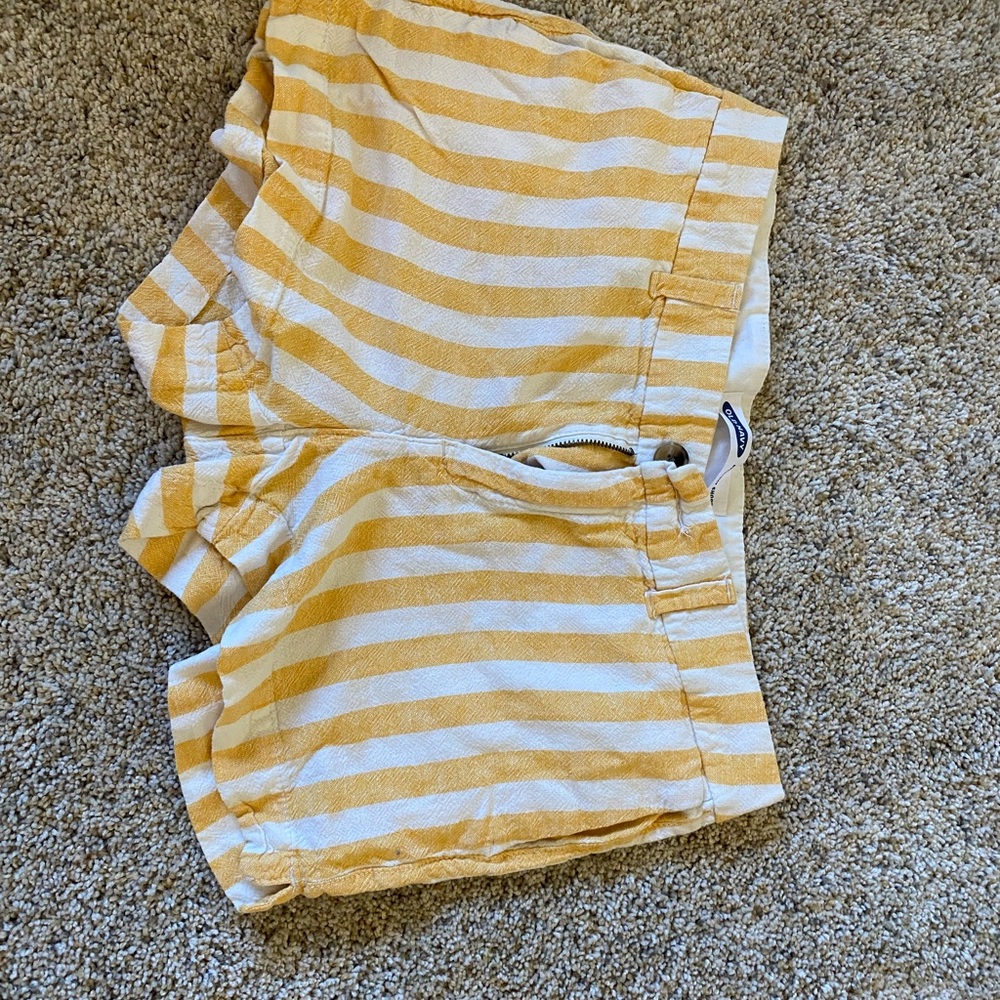 Old Navy Everyday Short